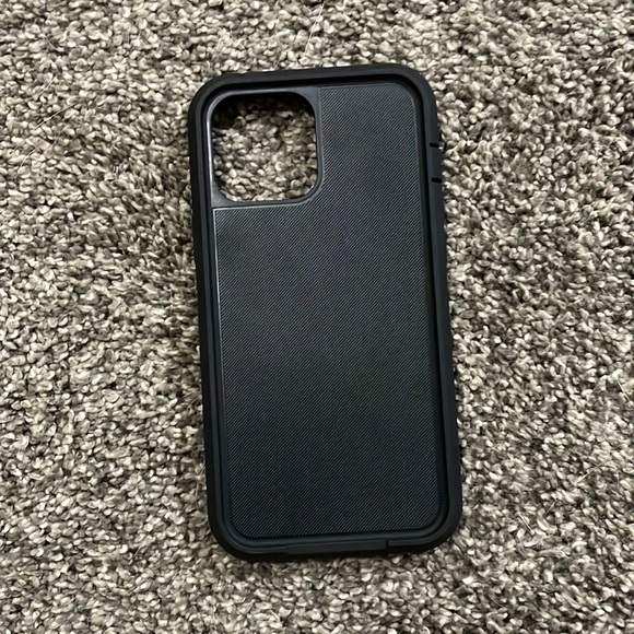 iPhone 12 Pro plus otter box - Picture 1 of 2